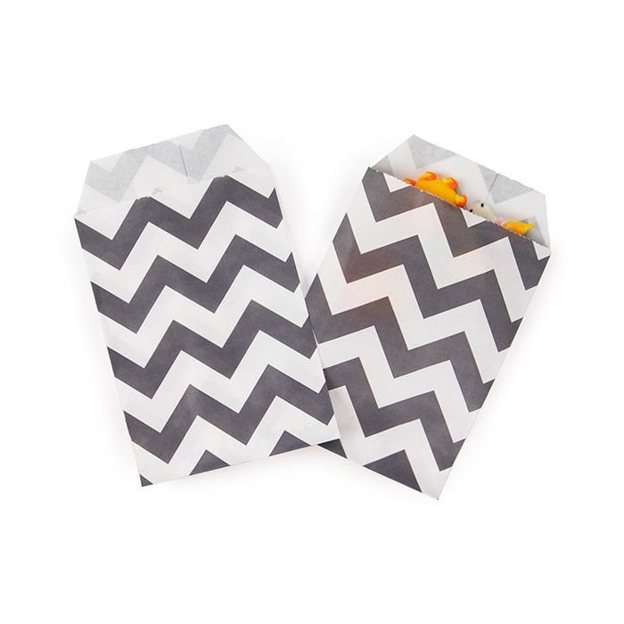 Paper Bags White with Black Chevron Stripes 7,6x12,7 cm