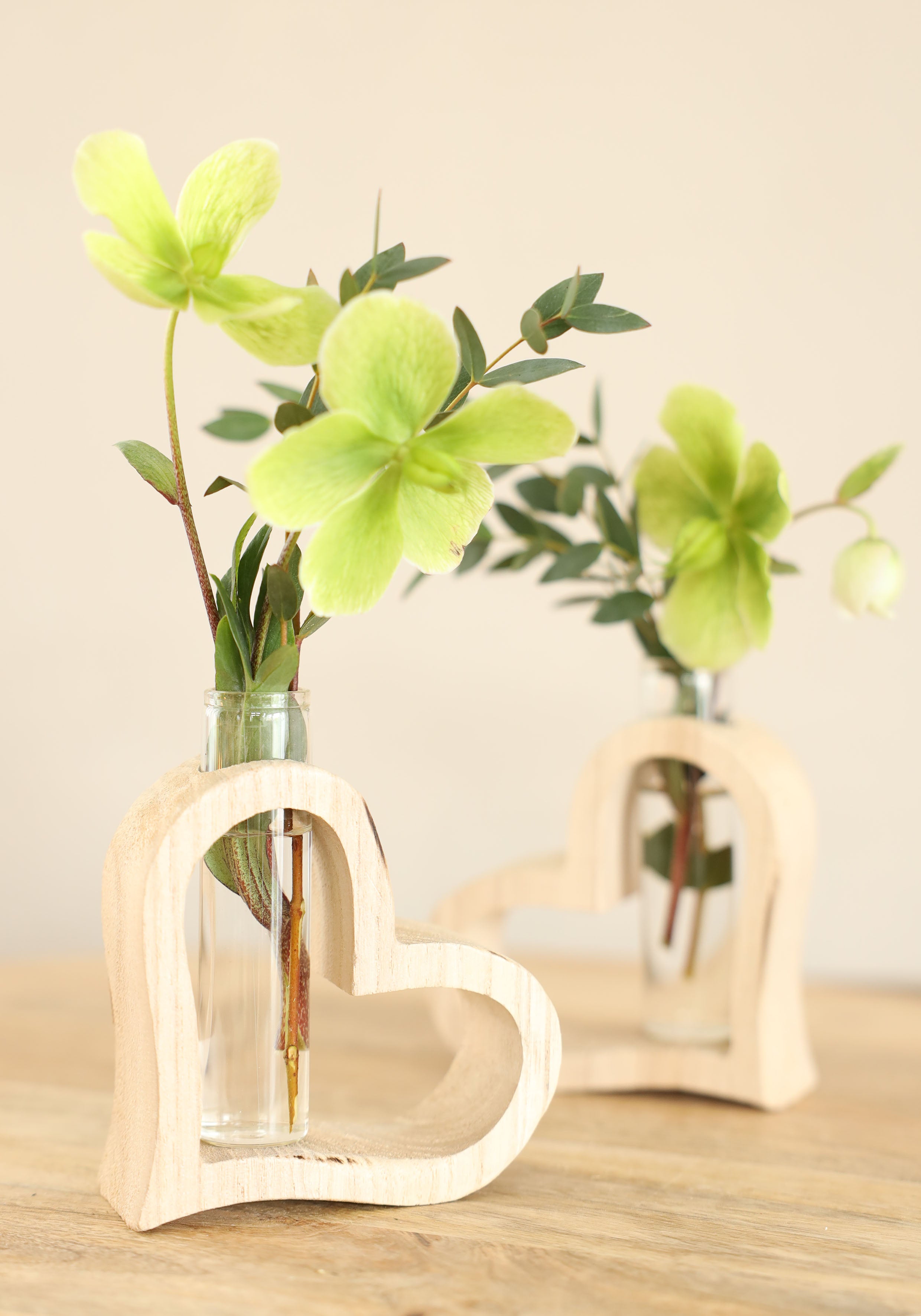 Cuore di legno con tubo da laboratorio 10 x 5 h.11 cm (6 pz) [IFS-29638]