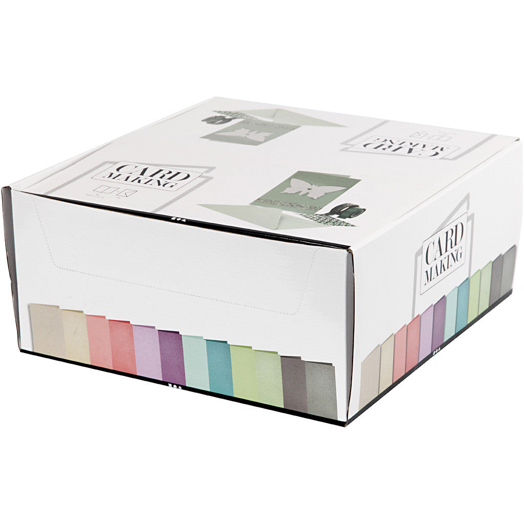 Biglietti e buste assortiti, dim. cartoncino 10,5x15 cm, dim. busta 11,5x16,5 cm, 120+210 g, colori asst., 12x10 conf./ 1 conf. [HOB-23037]