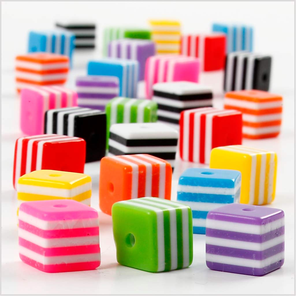 Mix Multicolore, misura 8x8 mm, misura buco 2,5 mm, ca. 950 pz, 500 g, 700 ml/ 1 vasch. [HOB-69983]