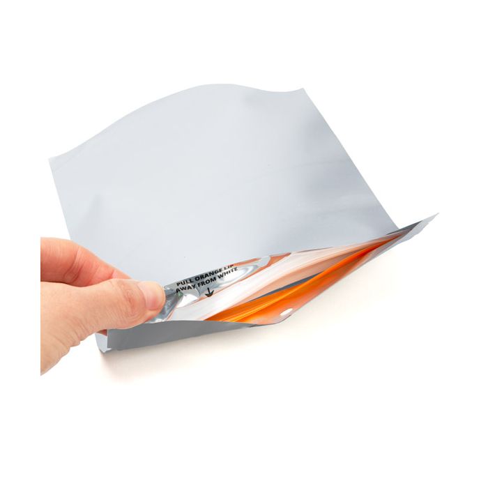 Matte Silver Child Resistant Pouch Bags 30,5 x 10 x 23 cm