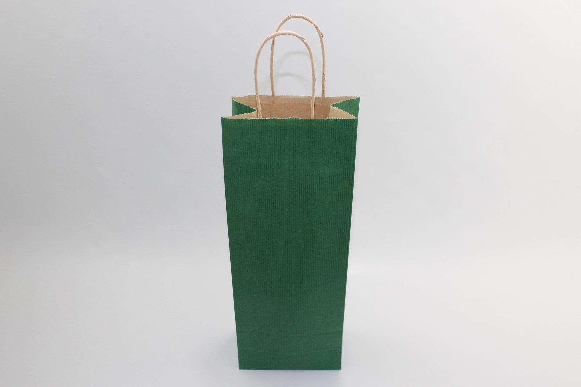 Shopper per bottiglie color verde scuro 14x8x39cm Kraft 110 g/m² (50 pezzi) [PAWF1439DKGR]